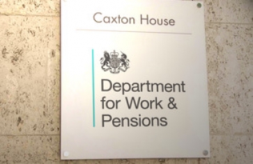 Workers save extra £1.4 billion into pensions